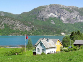 Holiday Home Ikjefjord - FJS219